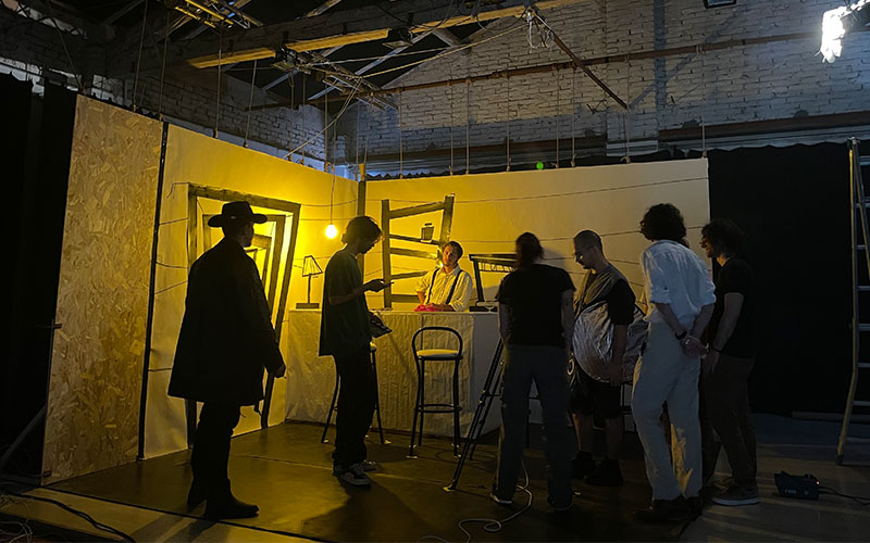 Ronnie Kommene drawing of city in strange dimensions 